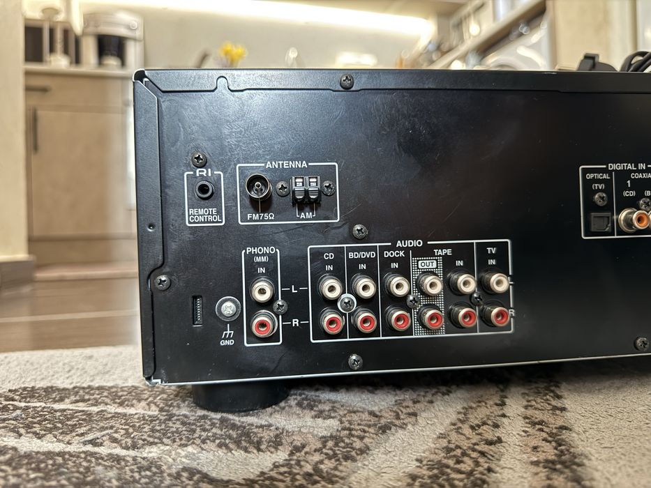 Onkyo TX-8020 Стерео ресивър DAC