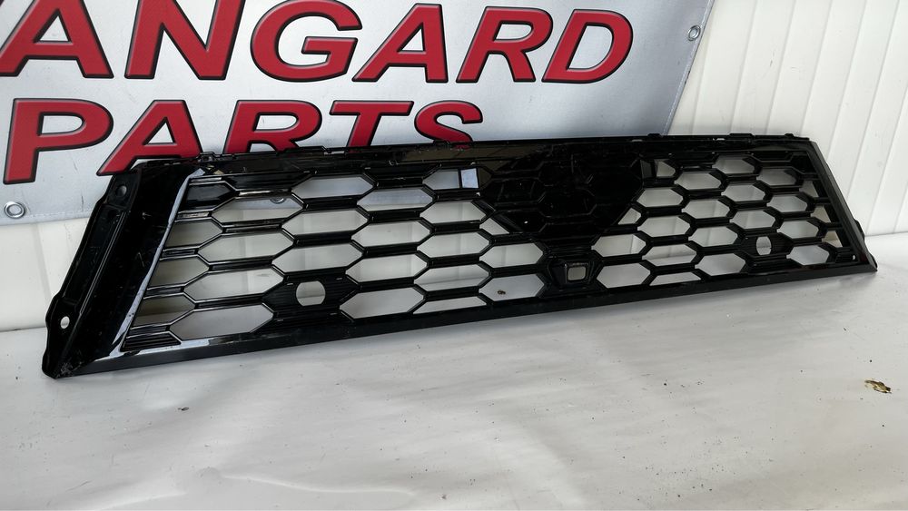 Решетка Mitsubishi Eclipse 2020-