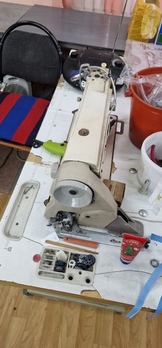 Продам бу швейные машины