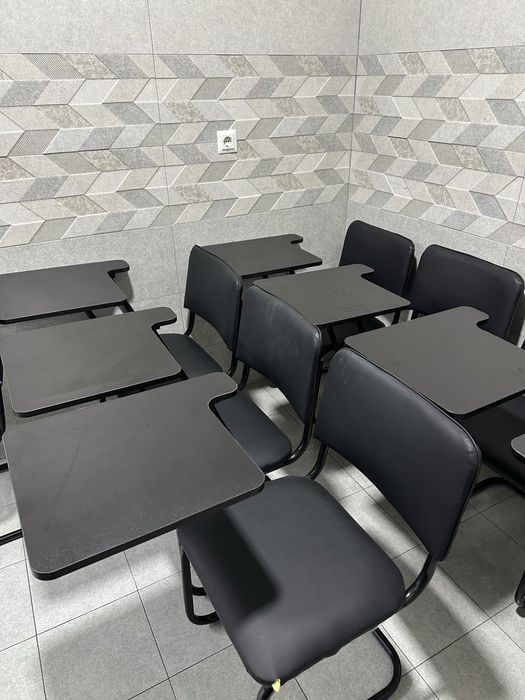 Офисные кресла-парты, почти новые