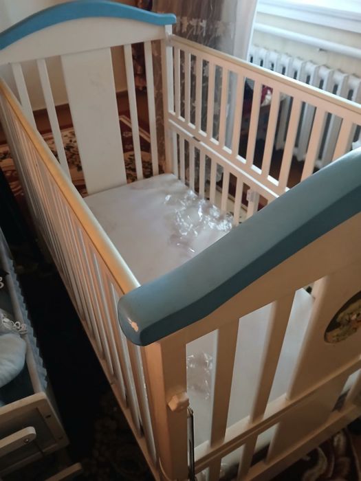 Bolalar kravati sotiladi