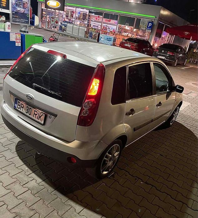 Vand Ford Fiesta