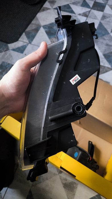 Продам Противотуманки черри тиго 8 про мах