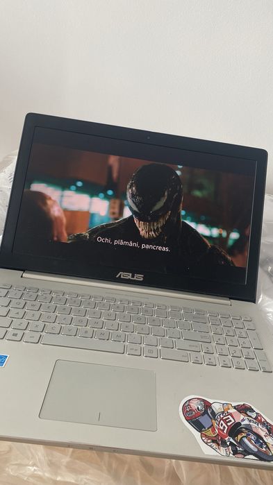 Laptop ASUS Zenbook i7