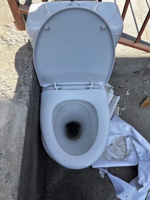 Унитаз және ванна сатамын