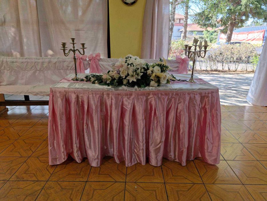 Драперия празнична за маса