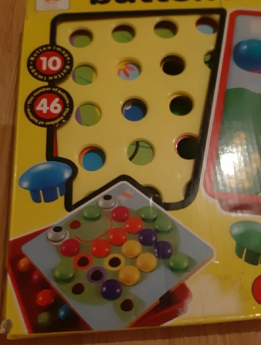 Joc creativ mozaic Button Nail in stare foarte buna, cu cutie