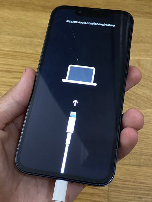 iPhone 13 mini 128GB на восстановление / под ремонт