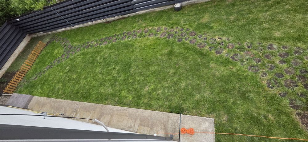 Casa 4 camere cu sistem fotovoltaic si curte generoasa