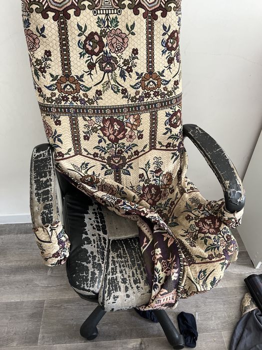 Продам кресло офисное!