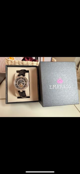 НОВ Часовник Empress automatic woman