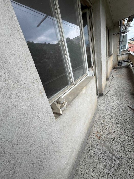 Продава се Четиристаен апартамент в Казанлък - 114 кв.м за 1208 €/кв.м - Снимка #1