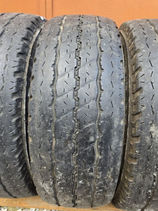 4 бр. гуми за бус 215/70/15C Bridgestone 5 mm DOT 1514