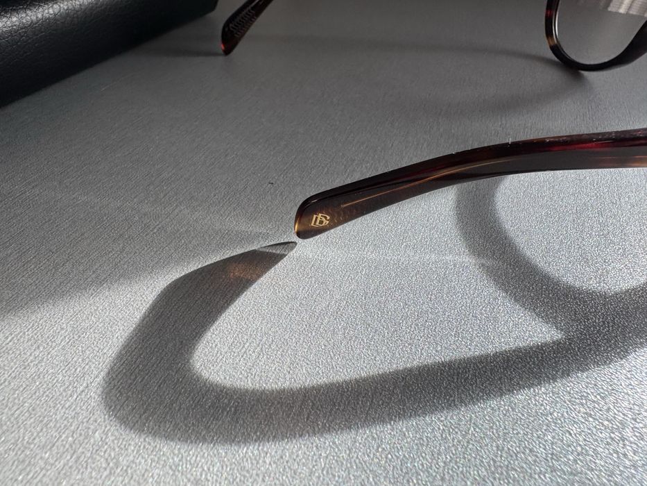 Очила David Beckham с blue light филтър.