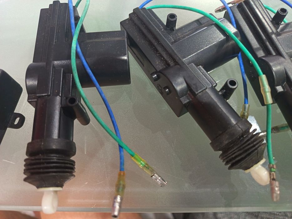 Модули за централно заключване на автомобил