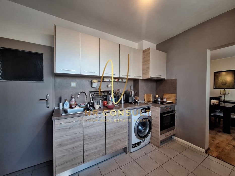 Продава се Многостаен апартамент в София, Изток - 200 кв.м за 2990 €/кв.м - Снимка #7