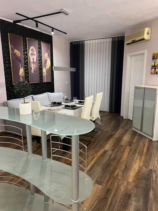 Тристаен апартамент к.к.Златни пясъци