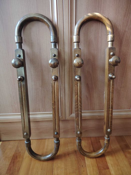 Стари дървени закачалки за стена