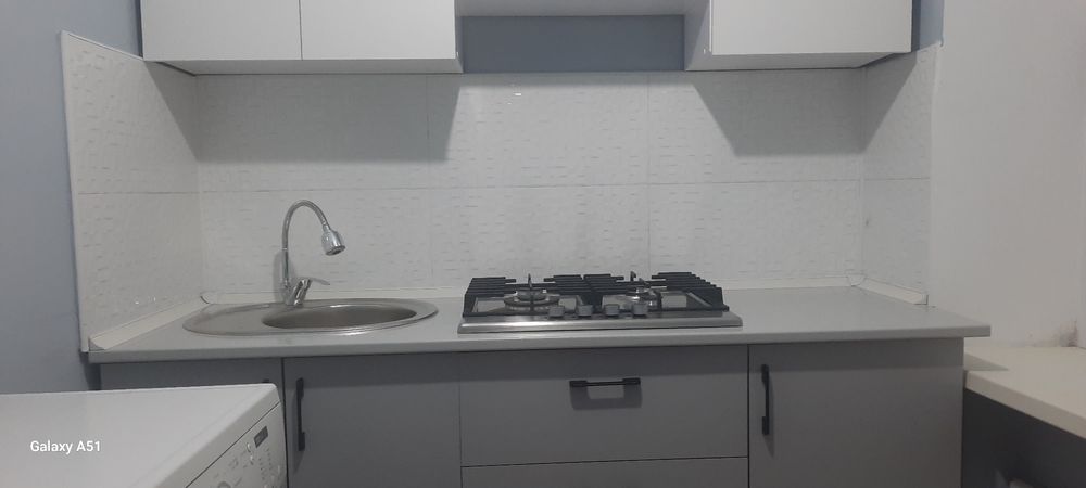 Кухонный шкаф сатылады