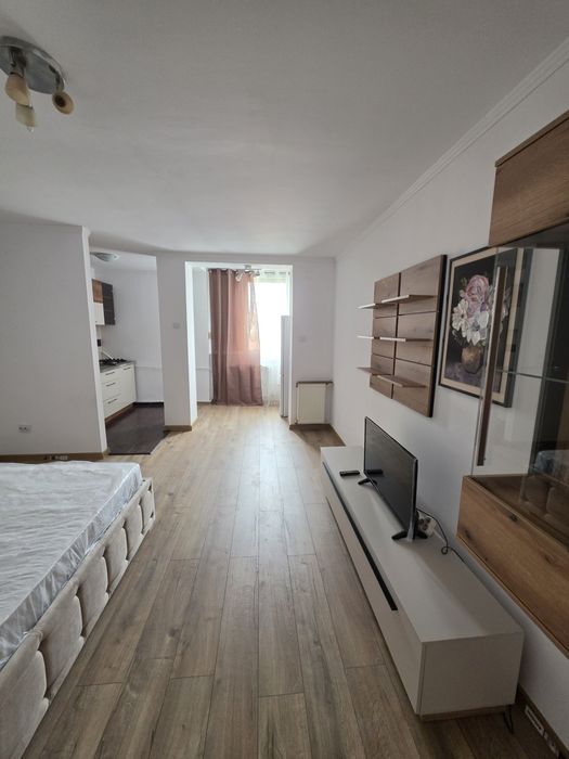 Inchiriez apartament cu 1cameră