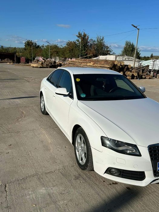 Vand Audi A4 ,stare foarte buna