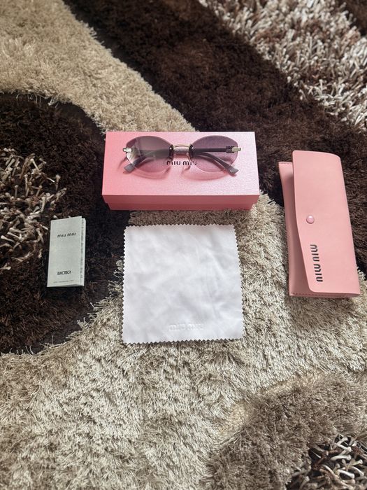 Ochelari de soare Miu Miu, noi