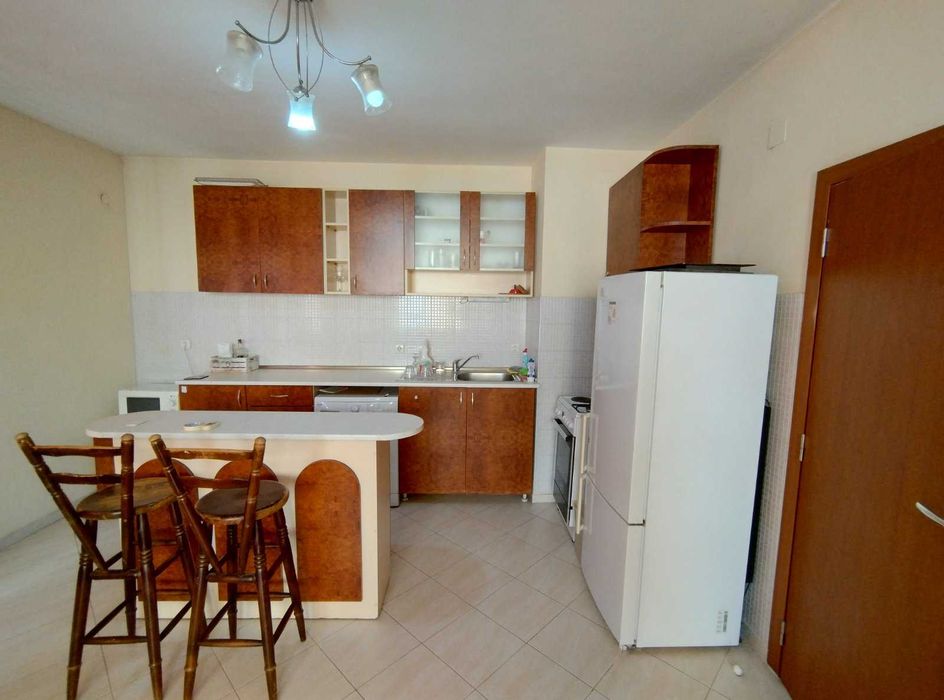 Продава се Двустаен апартамент в Варна, Център - 67 кв.м за 1667 €/кв.м - Снимка #1