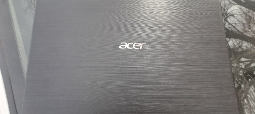 Noutbook Acer 1tr