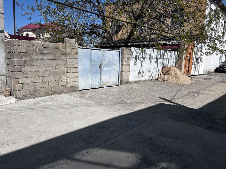 Samarkand shaxar markazida 4 sotixli xovli joy sotiladi.