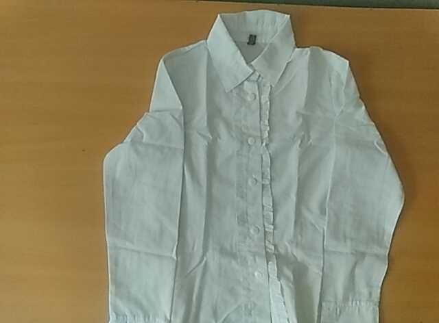 Продам рубашку школьную для девочки