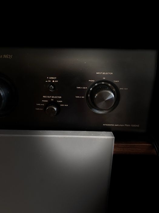 Висок клас японски усилвател Denon PMA-1500AE