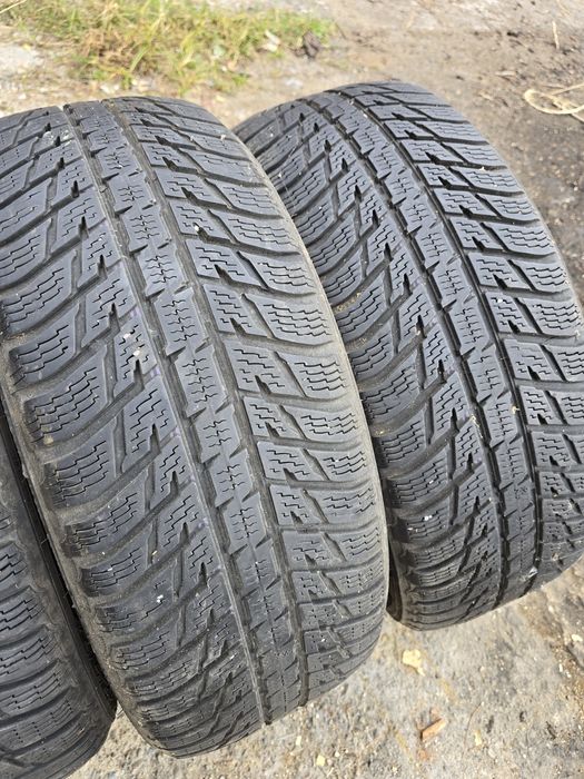 Anvelope 235 55 18 iarna Nokian