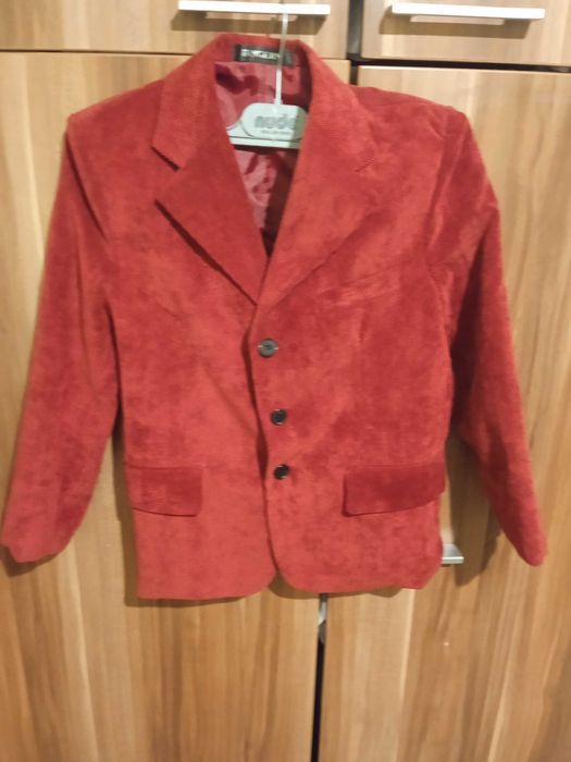 Costum pentru ocazii