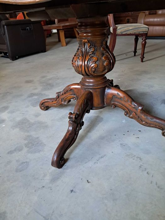 masa mare  de living extensibila ,din lemn