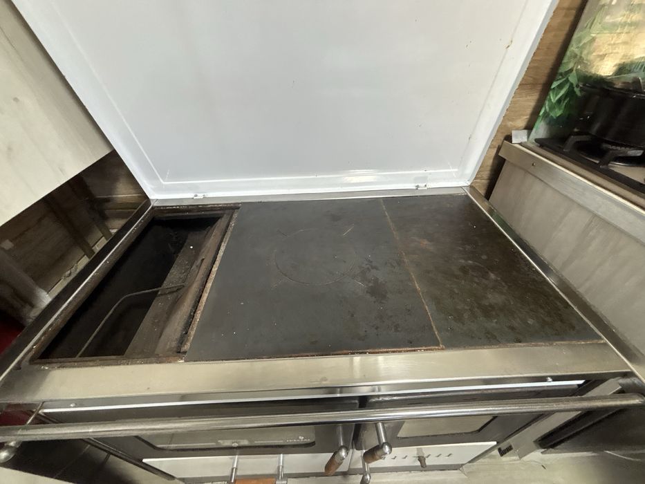 Soba tip centrala Koper Antigona Special 90 GE, impreuna cu boiler