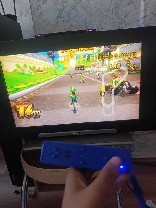 Nintendo Wii - МОДНАТА С 8 ИГРИ