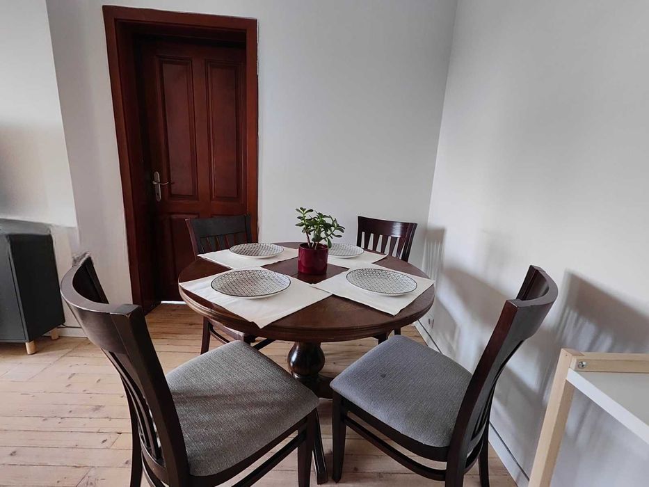 Дава се под наем Тристаен апартамент в София, Лозенец - 110 кв.м за 797.64 € - Снимка #2