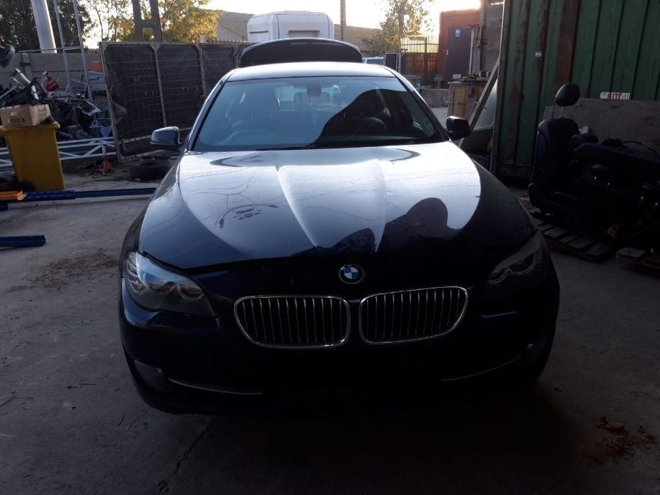 Dezmembrari  BMW 5 (F10, F18, F07, F11)  2009  > 0000 520 d Motorina