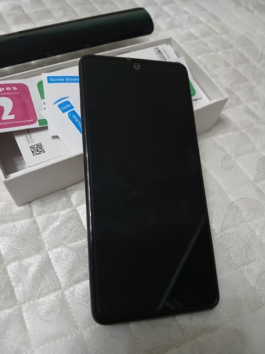 Samsung A51 телефон