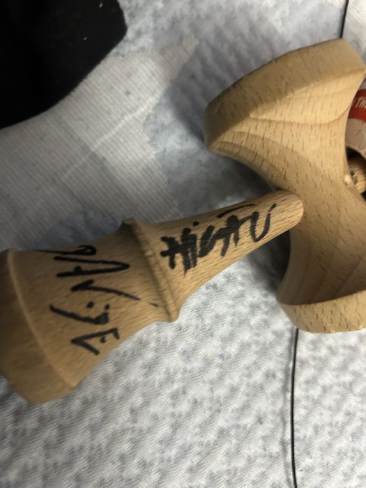 Kendama europe wildfire semnata de miguel,davide,yasu,adrian vilau,