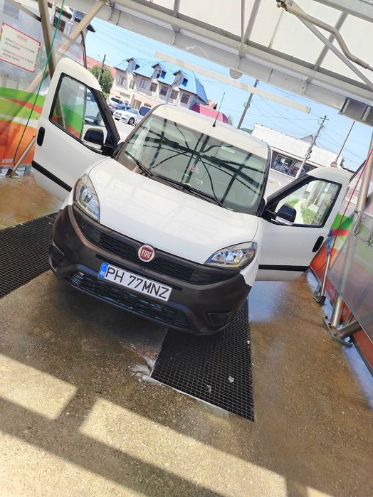 Vând Fiat Doblo 1300, diesel ,an fabricatie 2021