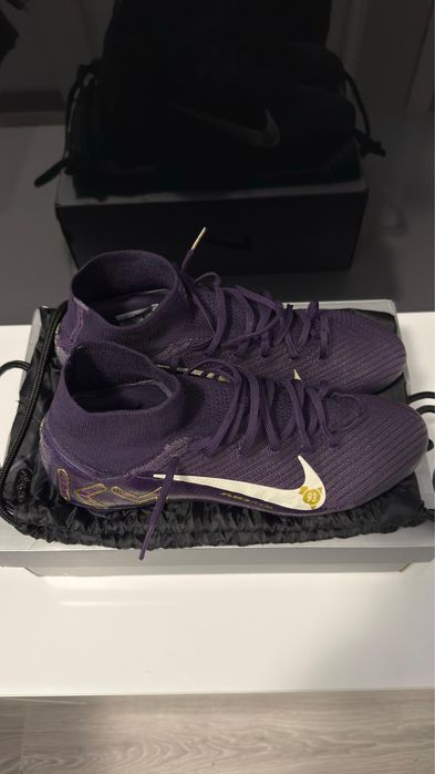 Nike mercurial superfly 43