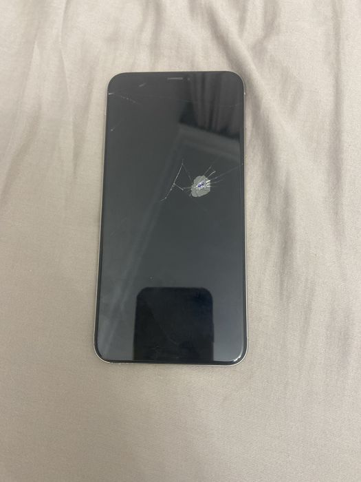 Iphone xs max сломаннный