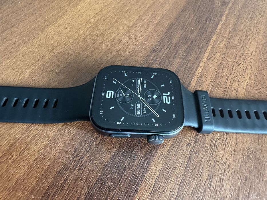 Продам смарт часы huawei watch fit 3.