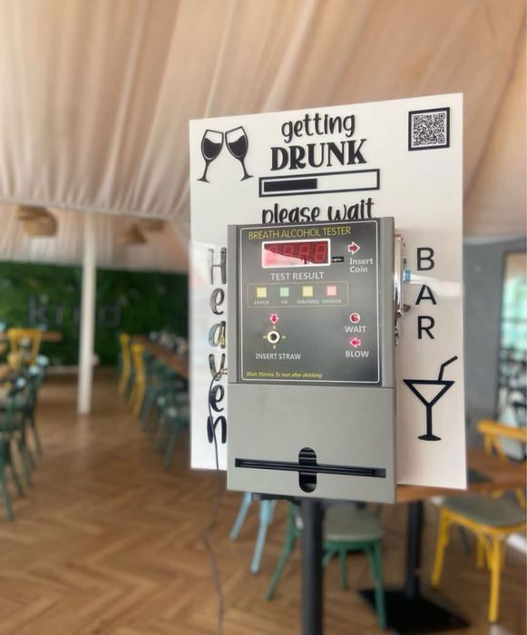 Alcool Test evenimente Mascote//Audio guestbook//Laser//Zapada