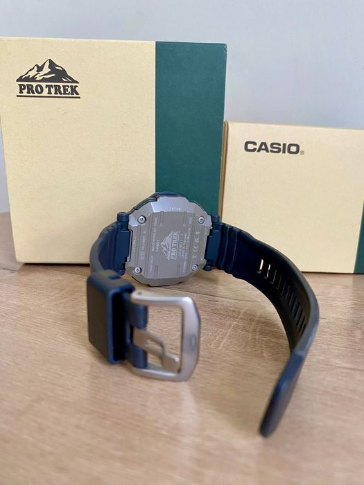 Часы Casio Pro-Trek