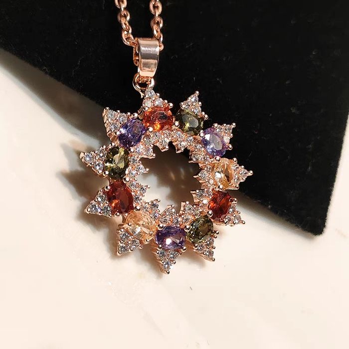 Продам бижутерное колье