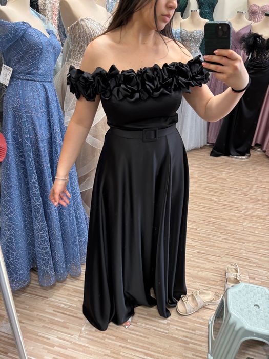 Официална рокля …….