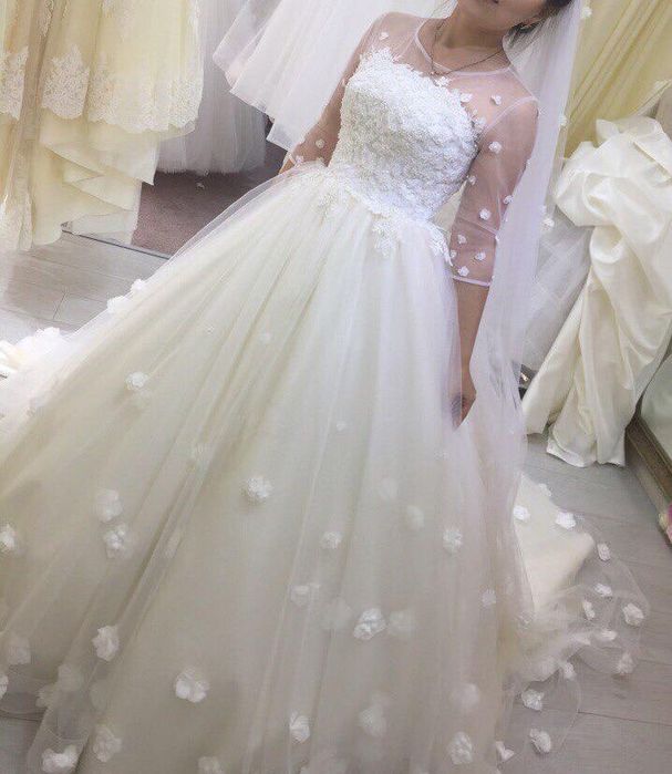 Свадебное платье