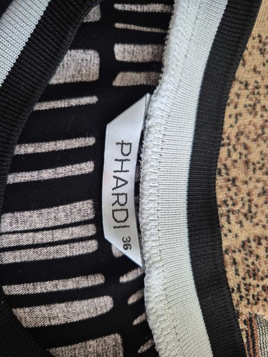 Продам женскую кофточку